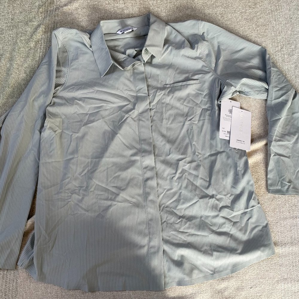 Athleta Urbanite Top Size Large Brand New with Tags